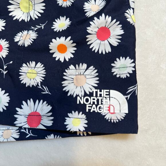 NEW The North Face Amphibious Class V water Shorts sz S (7/8) - Picture 2 of 5